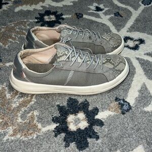Hey dude silver python Karina style shoes size 9